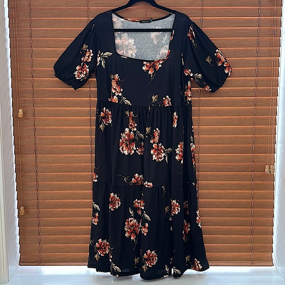 Boohoo tiered midi dress - Picture 1 of 4